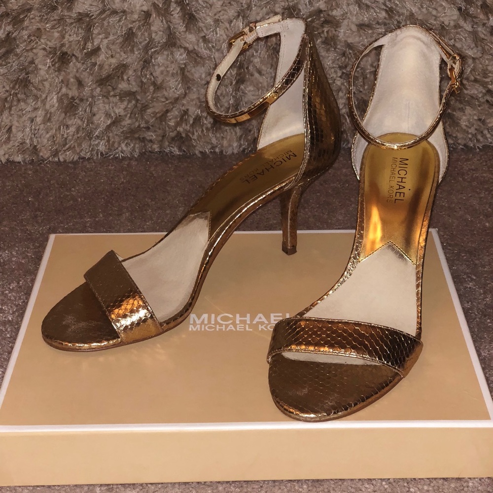 MICHAEL KORS gold heels
